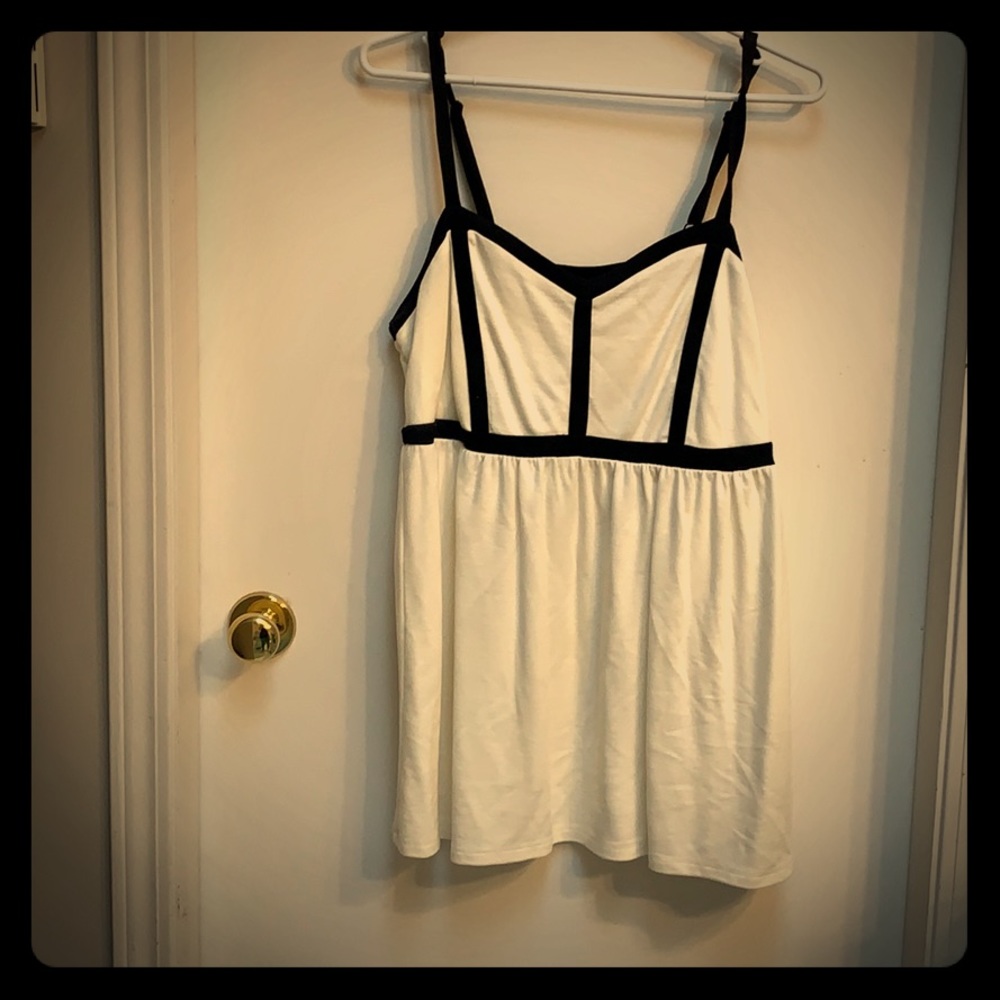 Colourbloc tank